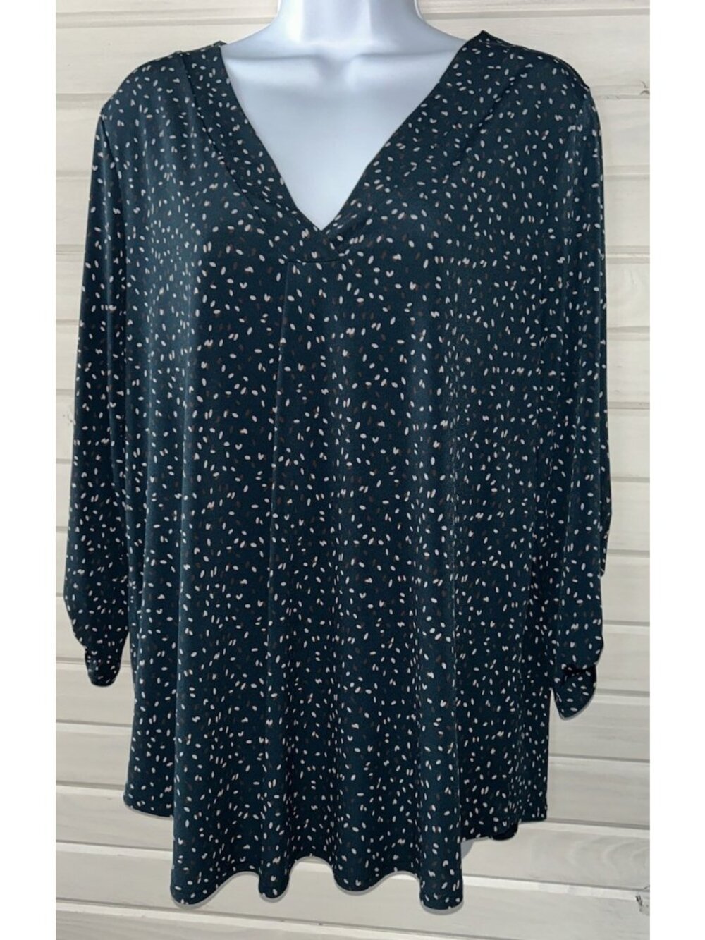 BEACON Sz LARGE Stitch Fix Patty Roll Tab Sleeve Knit Top Teal Green Dots EUC